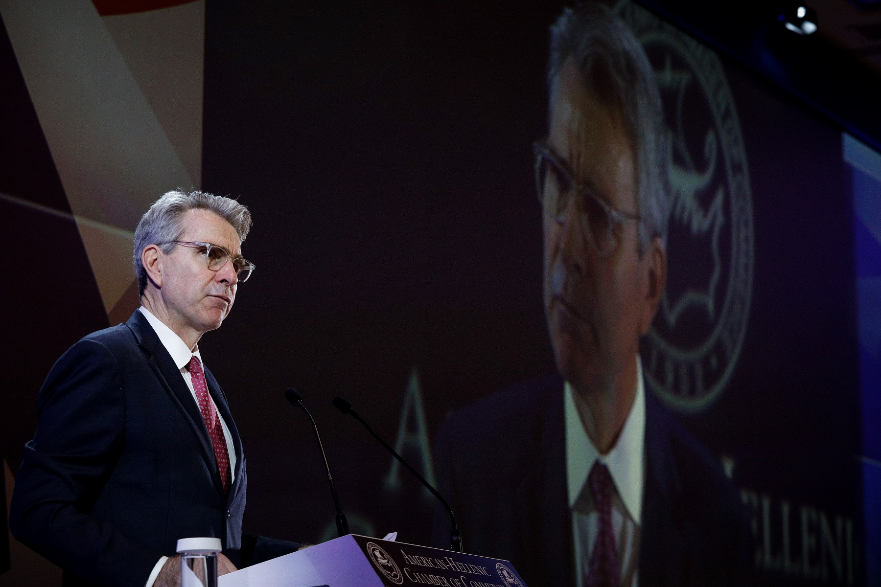 Κύριε Πάιατ, μας κακομαθαίνετε!