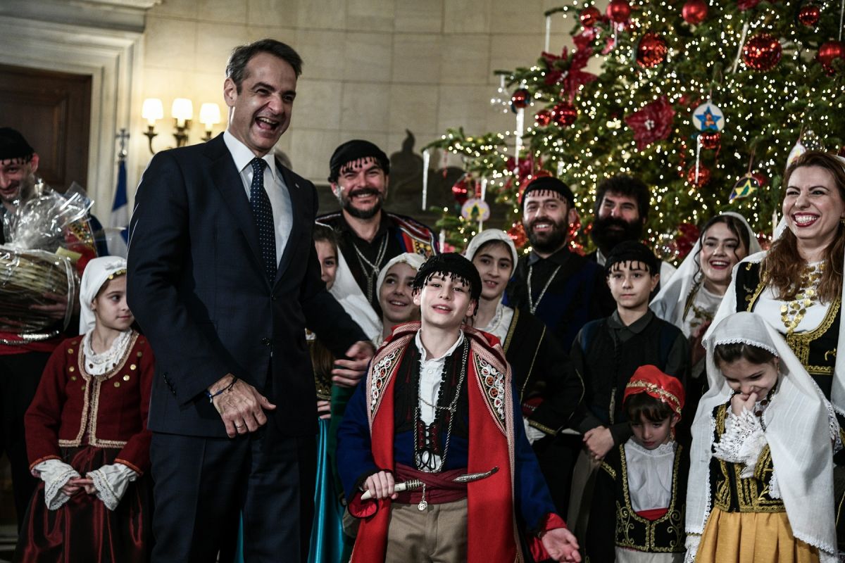 mitsotakis1-1200x800