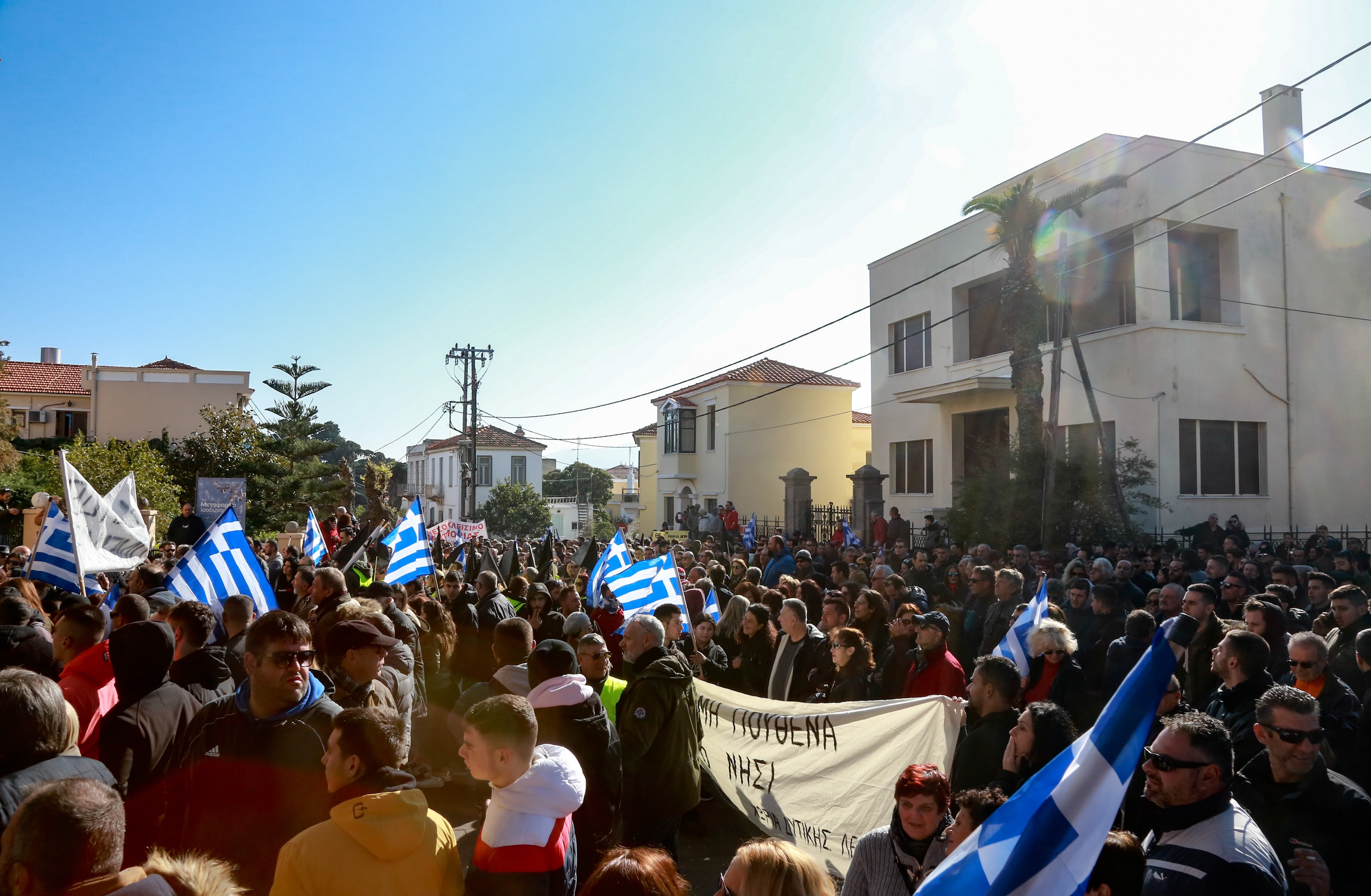 Γλαύκα εις Αθήνας