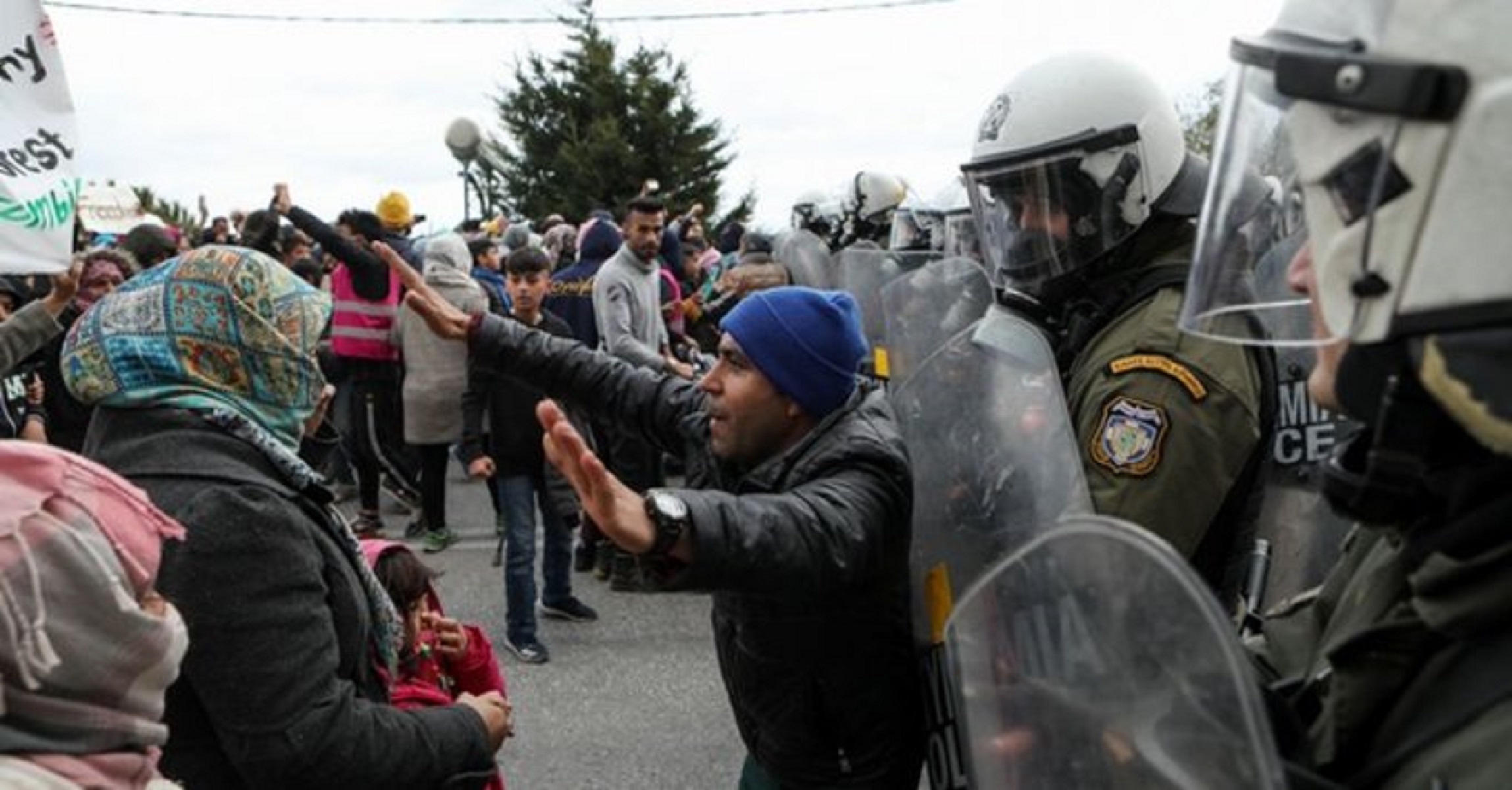 Ο αντιδημοκρατικός κατήφορος της κυβέρνησης στο μεταναστευτικό