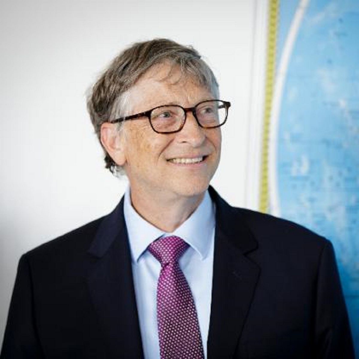 Κορωνοϊός Μπιλ Γκέιτς: Προχωρά σε κατασκευή 7 εργοστασίων για εμβόλια