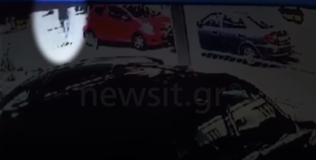 Βίντεο ντοκουμέντο την ώρα της σύλληψης της 35χρονης - Έτρεξε να ξεφύγει