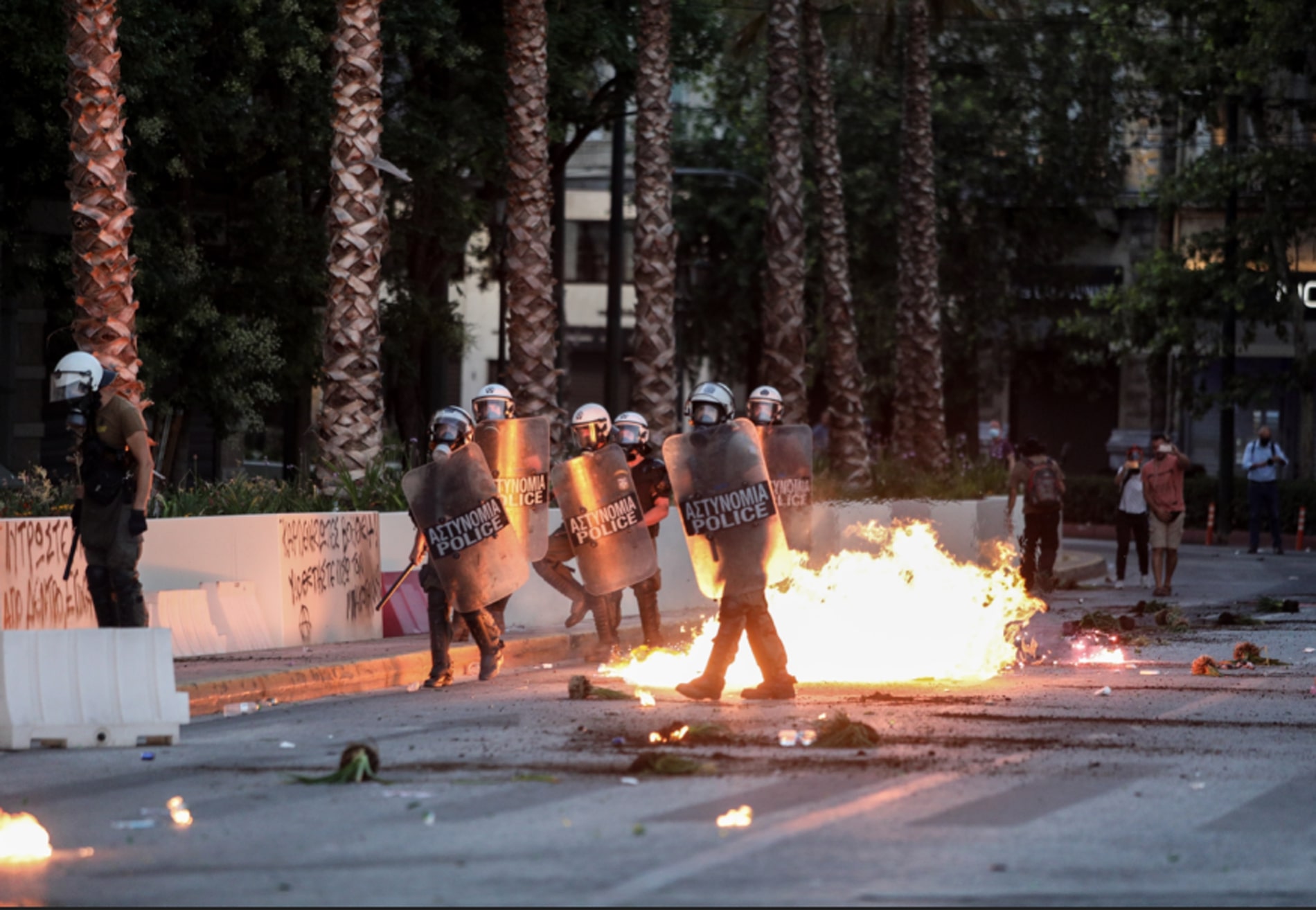 Κόμμα κουκουλοφόρων