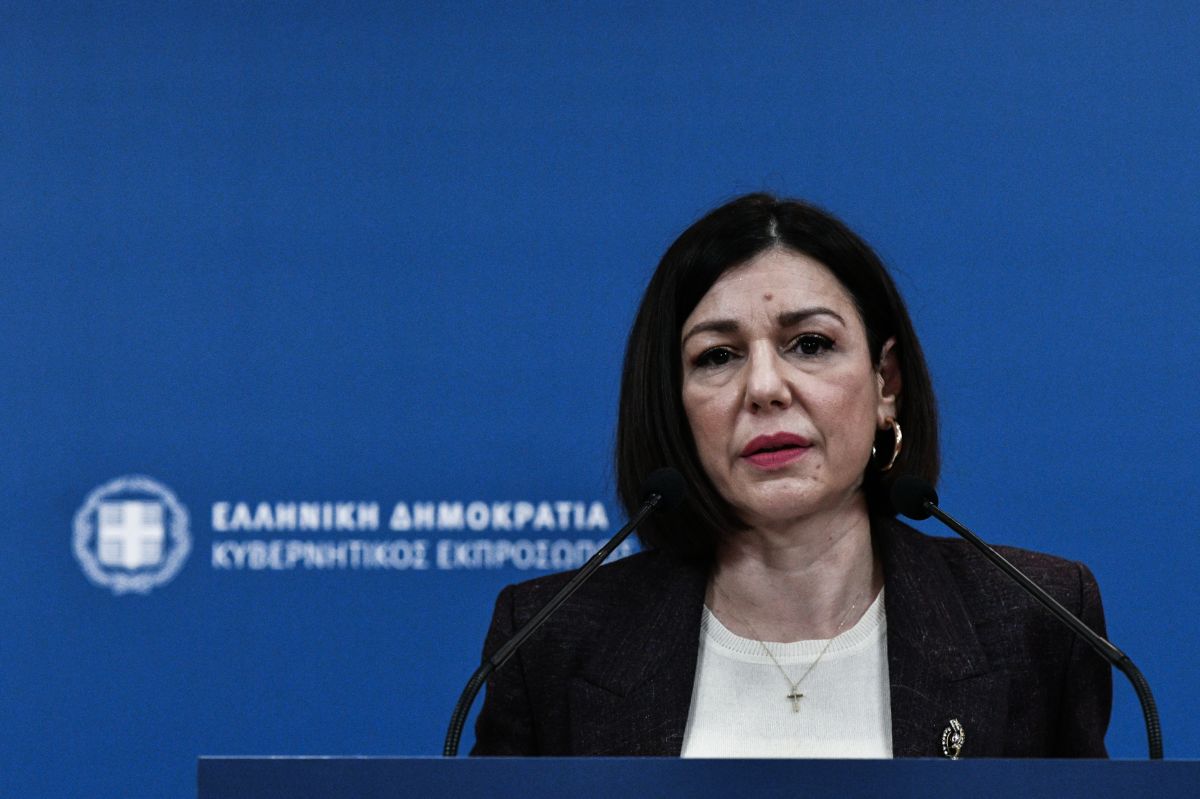 Πελώνη