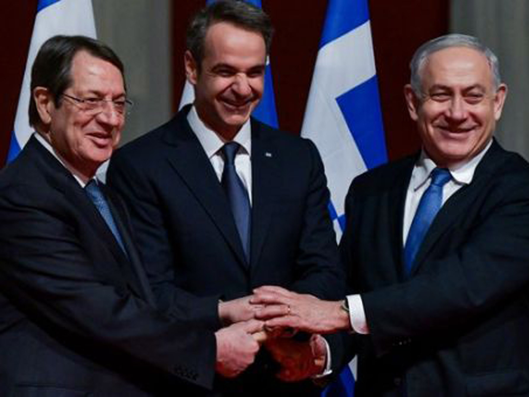 Σύννεφα στον East Med