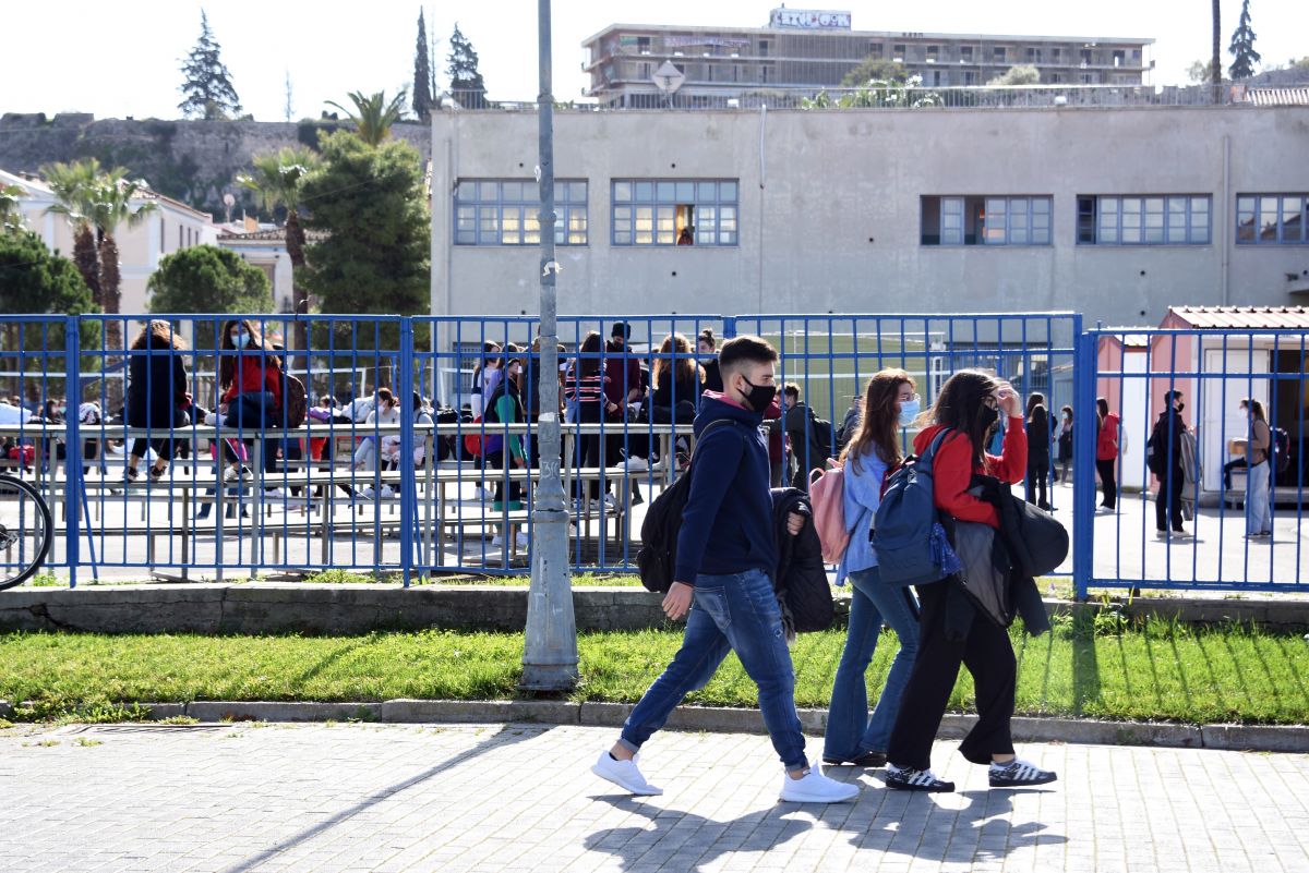 Άνοιγμα σχολείων