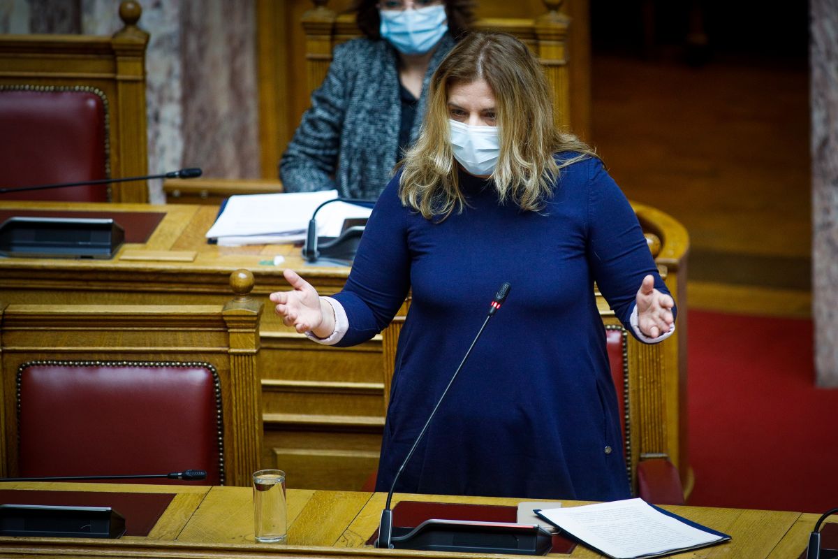 Μαρία Συρεγγέλα