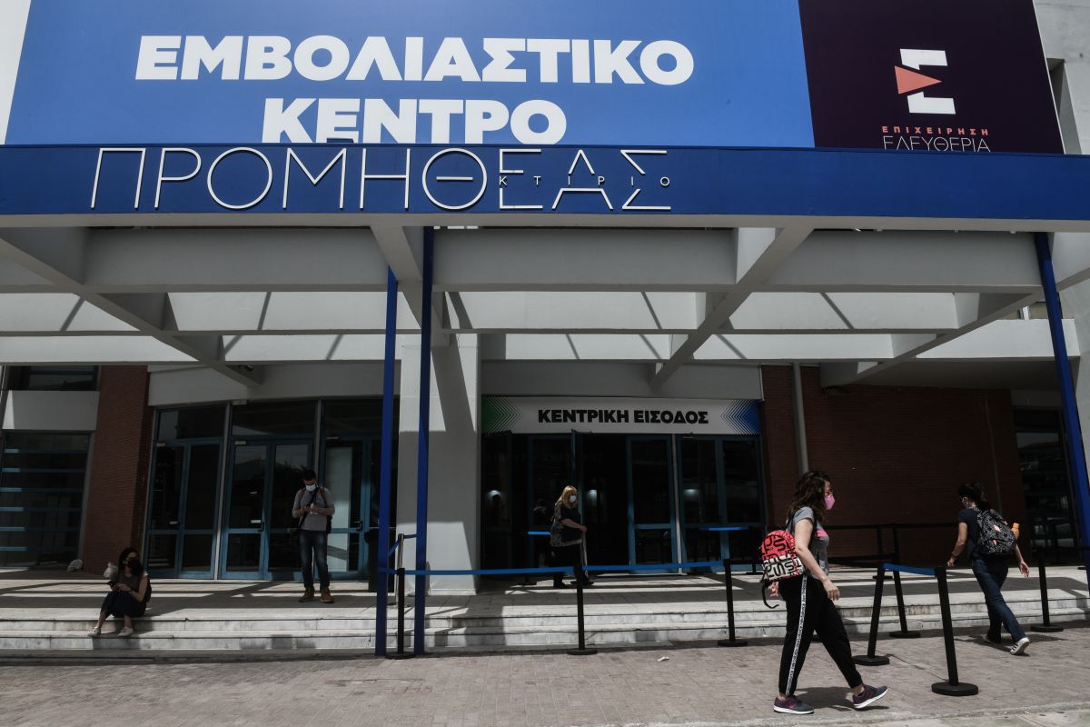 Εμβολιασμός 18 και άνω: Από τον Ιούνιο ανοίγει η πλατφόρμα