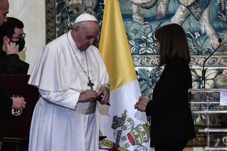 Φραγκίσκος: Χωρίς την Ελλάδα, ο κόσμος δεν θα ήταν αυτό που είναι σήμερα