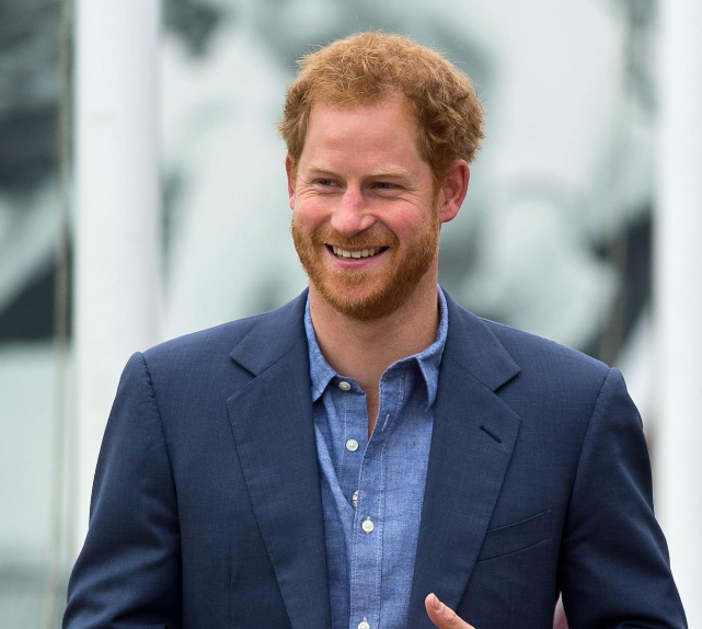 Ο Πρίγκιπας Χάρι πήγε στο πρώτο του Super Bowl — με την ξαδέρφη του, την πριγκίπισσα Ευγενία