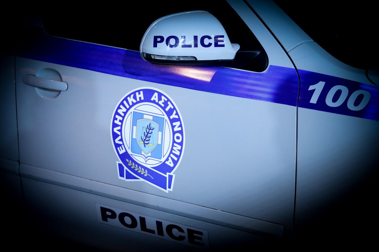 Πάτρα: Πυροβολισμοί σε κεντρικό καφέ – Ένας τραυματίας