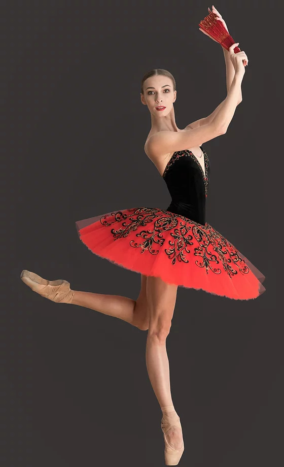 Olga Smirnova: Η μπαλαρίνα των Bolshoi που έφυγε από τη Ρωσία - 