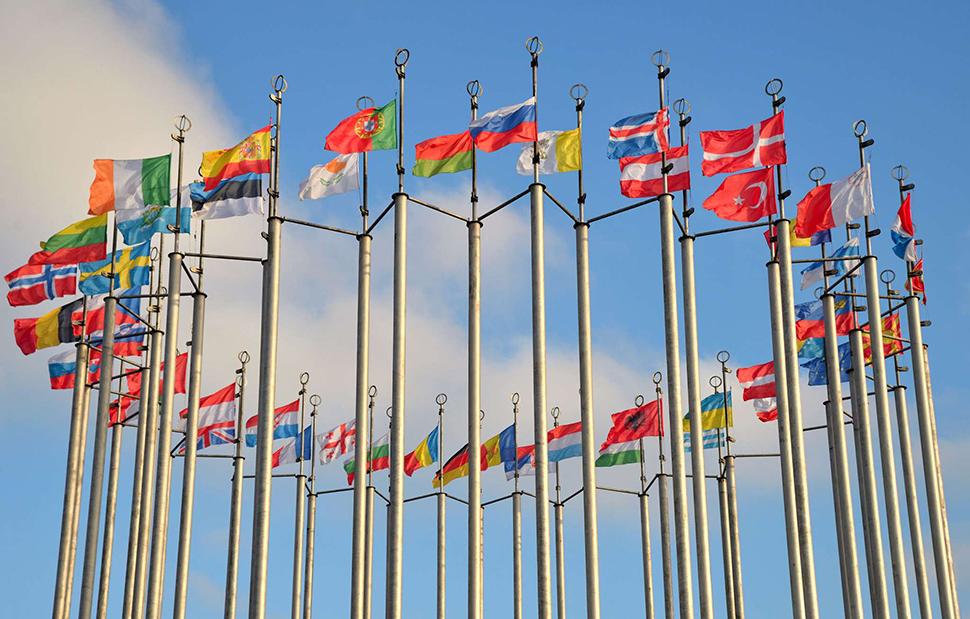 Προς μια διεθνής συμμαχία δημοκρατών;