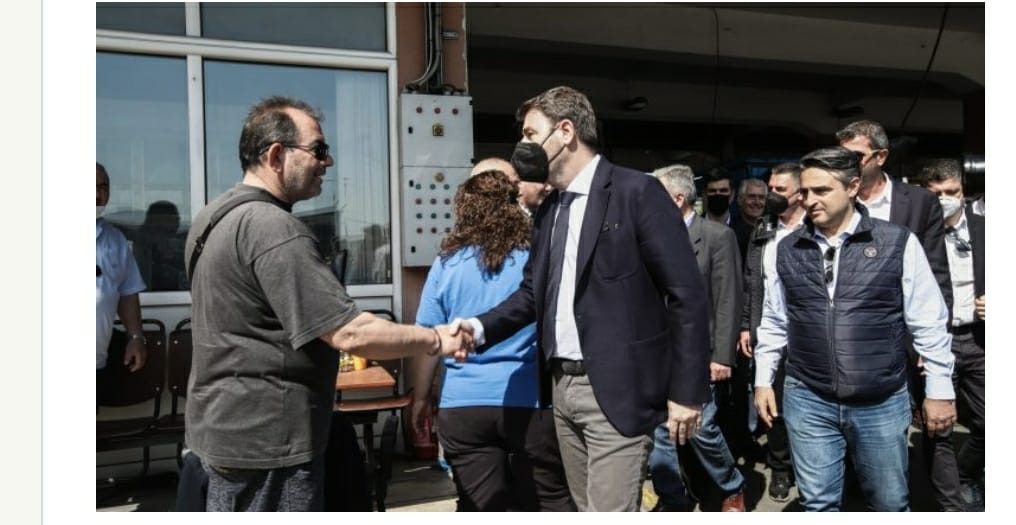 Νίκος Ανδρουλάκης: Άνευ πολιτικής ουσίας το σκετσάκι Μητσοτάκη – Τσίπρα στη Βουλή