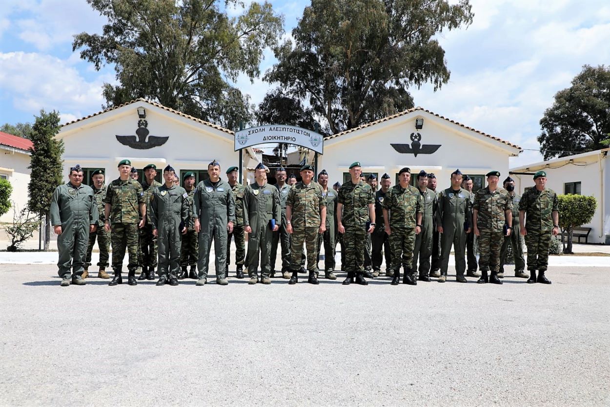 C-130: Εύφημος μνεία στους αξιωματικούς που απέτρεψαν την τραγωδία με τον αλεξιπτωτιστή