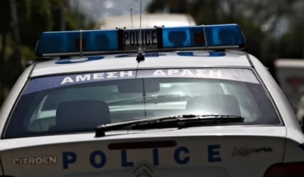 Θανατηφόρο τροχαίο στο Χαλάνδρι: Νεκρός 18χρονος οδηγός - «Καρφώθηκε» σε δέντρο