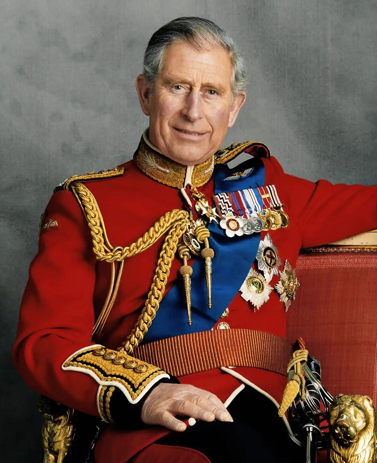 Πρίγκιπας Κάρολος: Σκάνδαλο με ύποπτη βαλίτσα που είχε μέσα 3 εκατομμύρια ευρώ