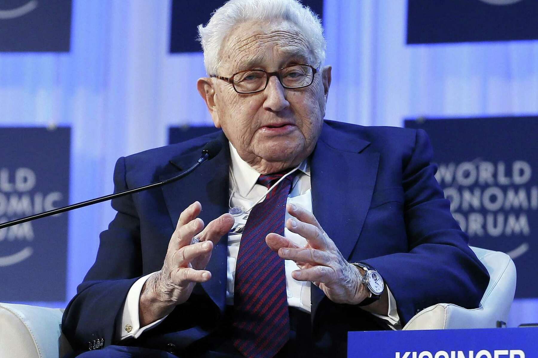 Κίσιντζερ για Ουκρανία: «Μην δεχτείτε την παραχώρηση εδαφών στη Ρωσία»