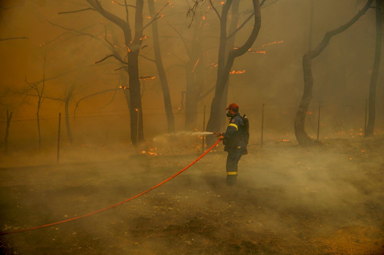 Φωτιές: Βελτιωμένη η εικόνα σε Δαδιά και Λέσβο - Χωρίς ενεργό μέτωπο στην Ηλεία
