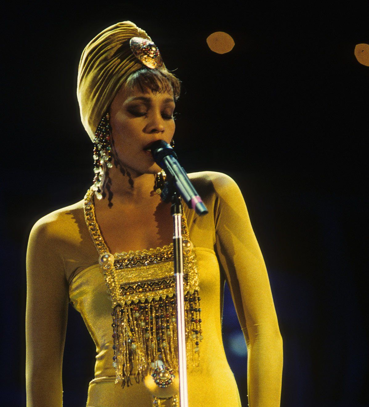 Η Naomi Ackie πρωταγωνιστεί ως Whitney Houston στην νέα ταινία για την ζωή της