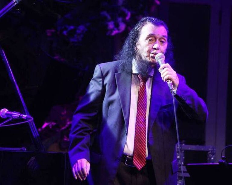 Με τι καρδιά να σε αποχαιρετίσω