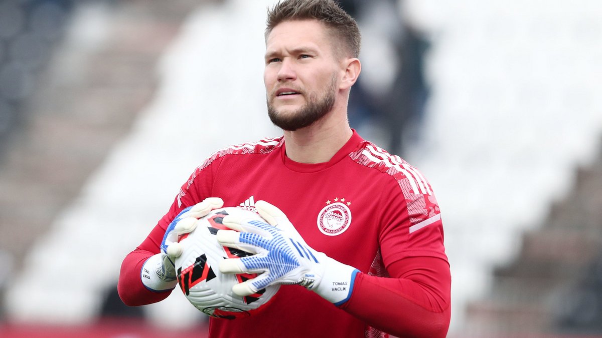 Ολυμπιακός: Χειρουργήθηκε στην Τσεχία ο Βατσλίκ, στόχος να επιστρέψει σε τρεις μήνες