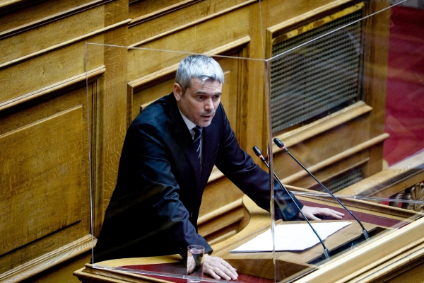 Κώστας Καραγκούνης 