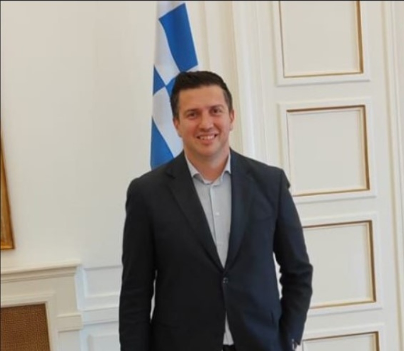 Δημήτρης Κιρμικίρογλου 