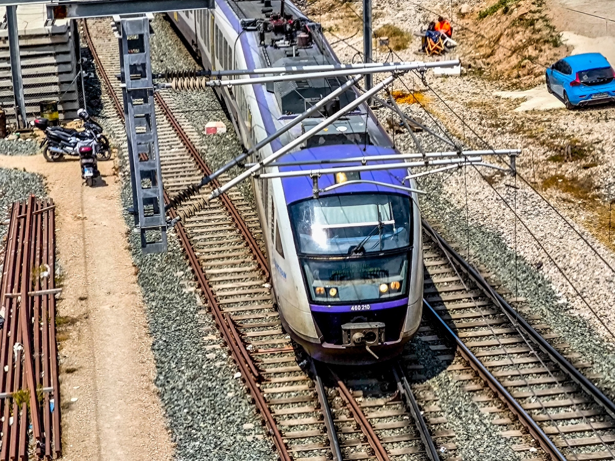 TRAIN RAS NEA PROSOPA