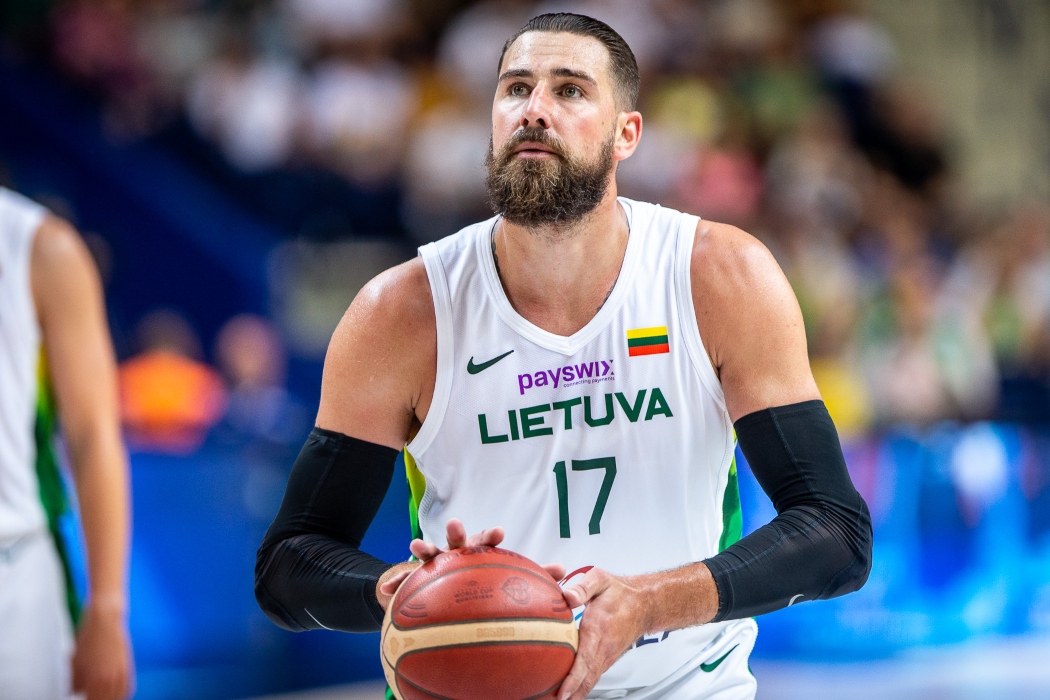 Jonas_Valanciunas_2022_by_Augustas_Didzgalvis