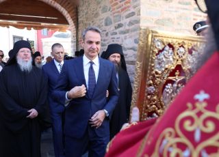 mitsotakis agio oros
