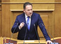 «Δίνουμε πίσω στον πολίτη» – Πέτσας για δημοσιονομική υπευθυνότητα και στήριξη