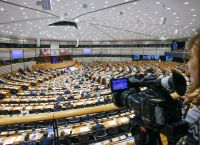 Ευρωπαϊκό Κοινοβούλιο: Διχασμός για το αν έπρεπε να τηρηθεί ενός λεπτού σιγή για τον Τσάρλι Κερκ