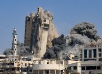 Ανελέητοι ισραηλινοί βομβαρδισμοί της Γάζας