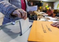Κρίσιμες εκλογές στη Ρηνανία – Στην κορυφή το μεταναστευτικό