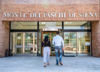 Monte Paschi: Τι ακολουθεί της εξαγοράς της ανταγωνιστικής Mediobanca για €17 δισ.