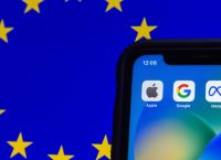 Η ΕΕ κλείνει την πόρτα στις Big Tech: Μάχη για τα χρηματοοικονομικά δεδομένα