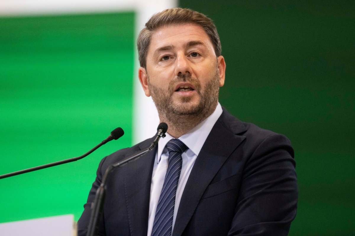 Ο Τσίπρας δεν απειλεί τον Ανδρουλάκη: Η πραγματικότητα πίσω από την επανεμφάνιση του ΠΑΣΟΚ