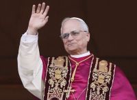 Πάπας Λέων: Στο Μπλε Τζαμί με σεβασμό, αλλά χωρίς προσευχή – «Περισυλλογή και ακρόαση»