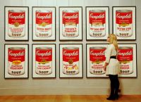 CAMPBELL Soup: VP «ΚΑΙΕΙ» τα προϊόντα – «Σούπες για φτωχούς και βιομηχανικό κρέας από 3D printer!»