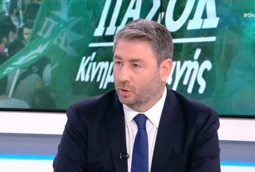 ΠΑΣΟΚ: Παράπολιτικο Παιχνίδι «ηγεσίας ή κρίσης» – Ο Ανδρουλάκης Αντιστέκεται αλλά Οπισθοχωρεί;