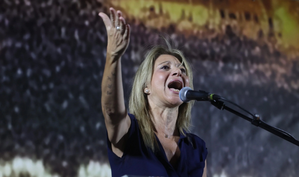 Γιατί μιλά για Ερντογάν αλλά σωπαίνει για τα Τέμπη; Η διπλή στρατηγική Καρυστιανού και το πολιτικό της στίγμα