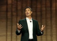 Starbucks: Το νέο μεγάλο στοίχημα δεν είναι το πρωινό – είναι το «χρυσό» απόγευμα