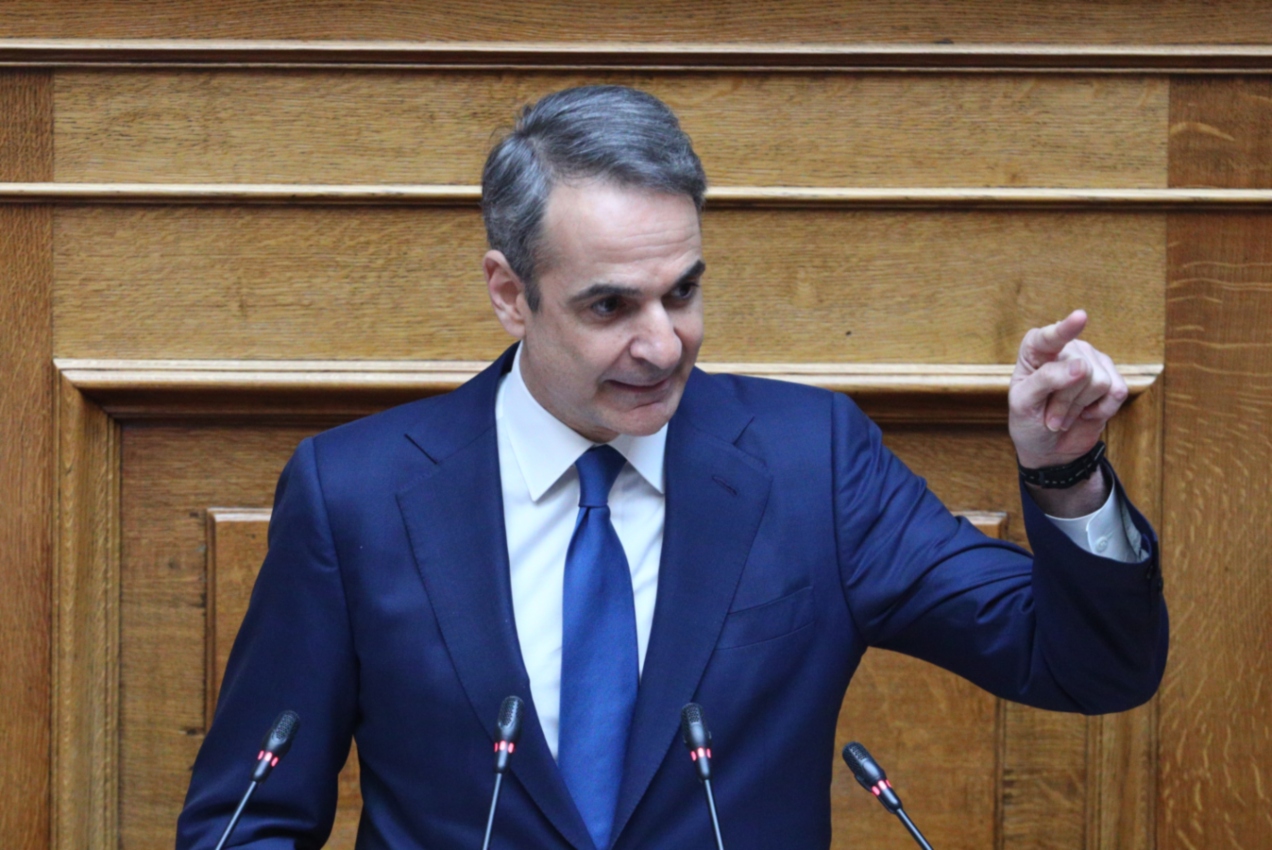 Μητσοτάκης Αναθεώρηση Συντάγματος: Γέφυρες με τις Ελίτ & Πολιτικό Παιχνίδι