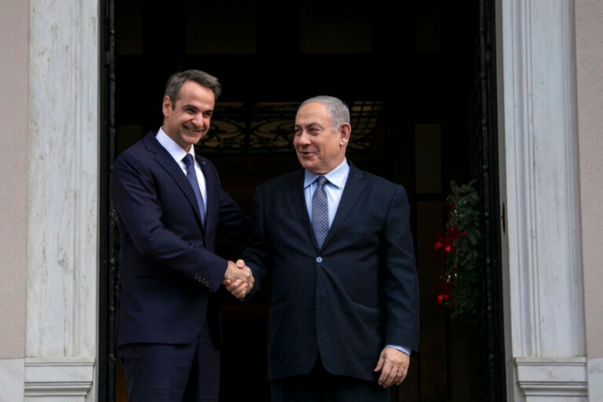 Η Ελλάδα στη Σκιά της Μέσης Ανατολής: Πώς η Κυβέρνηση Μητσοτάκη Διασφαλίζει Εθνικά Συμφέροντα