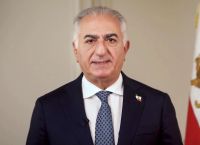 Πόλεμος στη Μέση Ανατολή: «Παραδώστε την εξουσία άμεσα» – Το ηχηρό μήνυμα Παχλαβί μετά τον θάνατο Χαμενεΐ