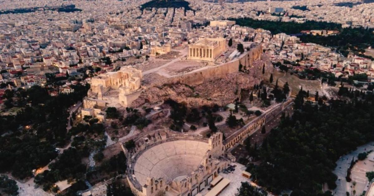 Markets Show Confidence in Greece Amid Wartime Uncertainty