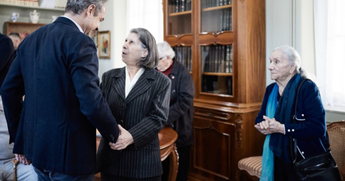 Greek PM Visits Athens Elderly Home Ahead of Easter: Social Solidarity Meets Political Messaging