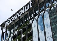 Revolut: Πρόσβαση στις ιδιωτικές αγορές με επένδυση από 1 ευρώ και για την Ελλάδα