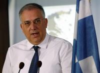 Θεοδωρικάκος: Μείωση τιμών σε τρόφιμα και σούπερ μάρκετ ή παράταση στο πλαφόν